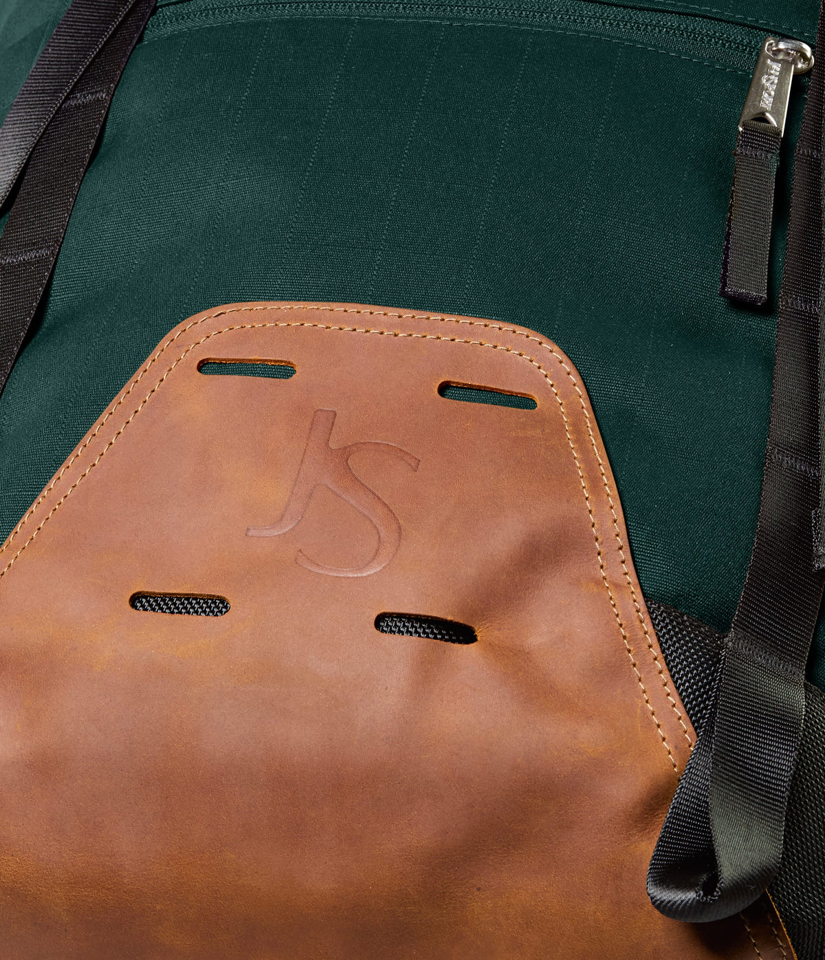 CRUISER RUCKSACK BLACK