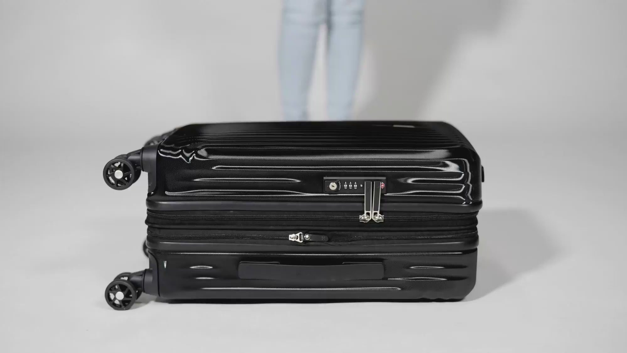 Travelpro Maxlite Air Mediana Maleta de Viaje para Check-in Rigida